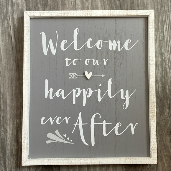 🩷Wall decor about 16”x12” welcome to our happily ever after - Picture 1 of 1